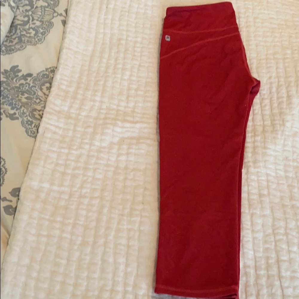 Red fabletics legging